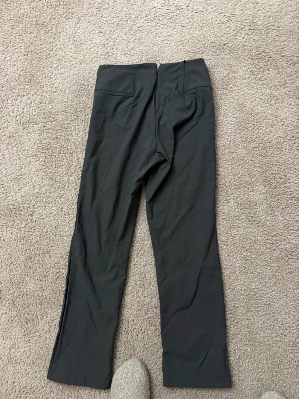 Athleta Wander Slim Straight Crop Pants Grey Size 10 Stretch Back Zipper 405534 - Picture 5 of 6